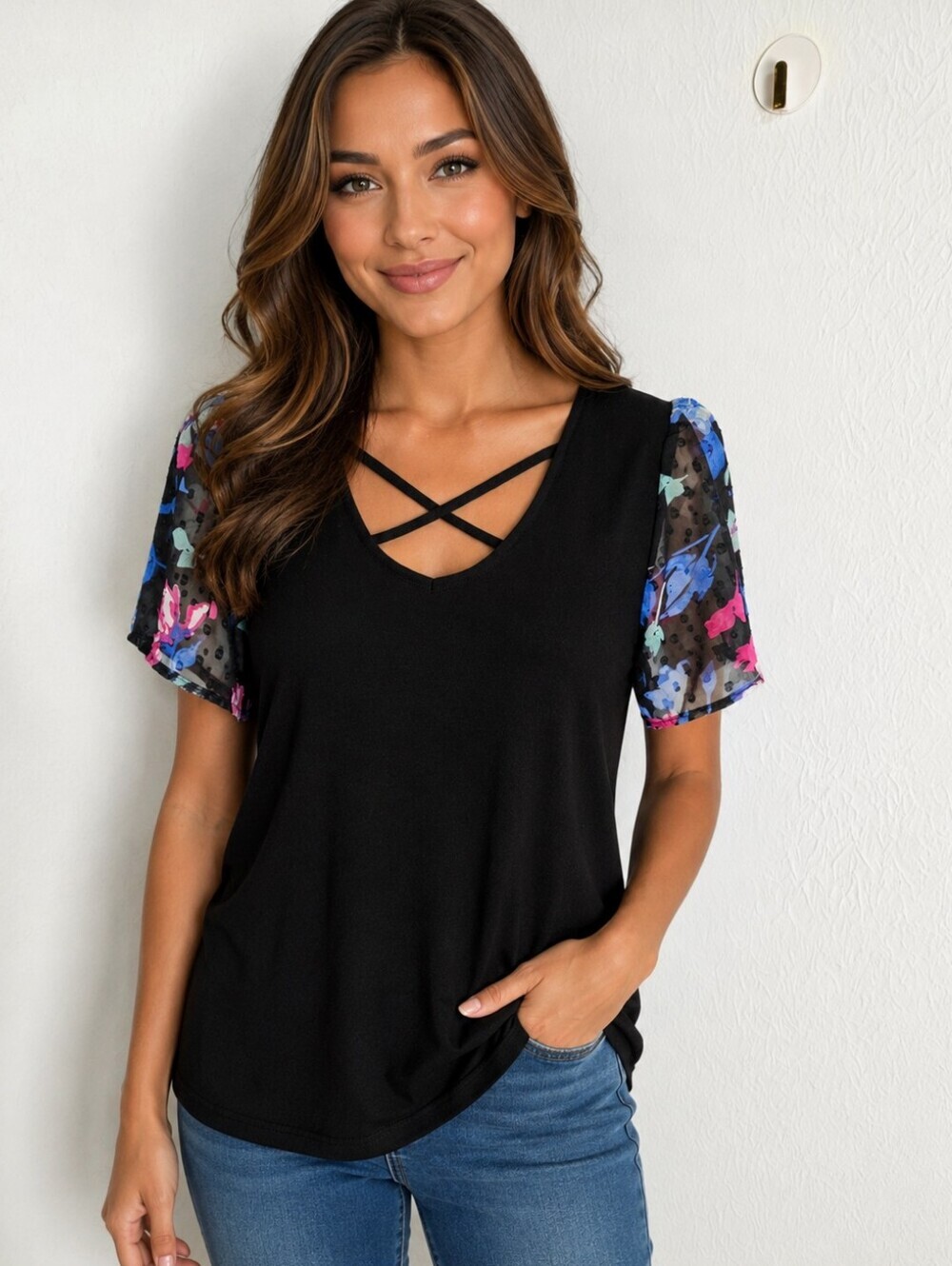 89th & Madison Black Short Floral Sleeve Top with Criss-cross Neckline Sz Medium
